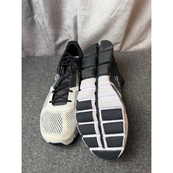 On Cloud Cloudflow Mens Size 10.5M Black/White - Picture 7 of 10